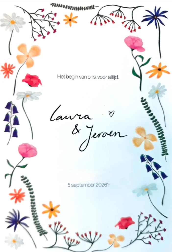 Oorspronkelijke trouwkaart met kleurrijke bloemen, de namen Laura en Jeroen en de trouwdatum 5 september 2026